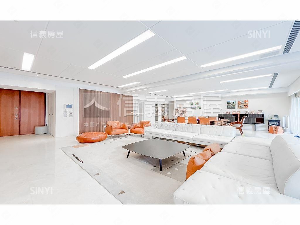 寶輝花園廣場裝潢五平車房屋室內格局與周邊環境