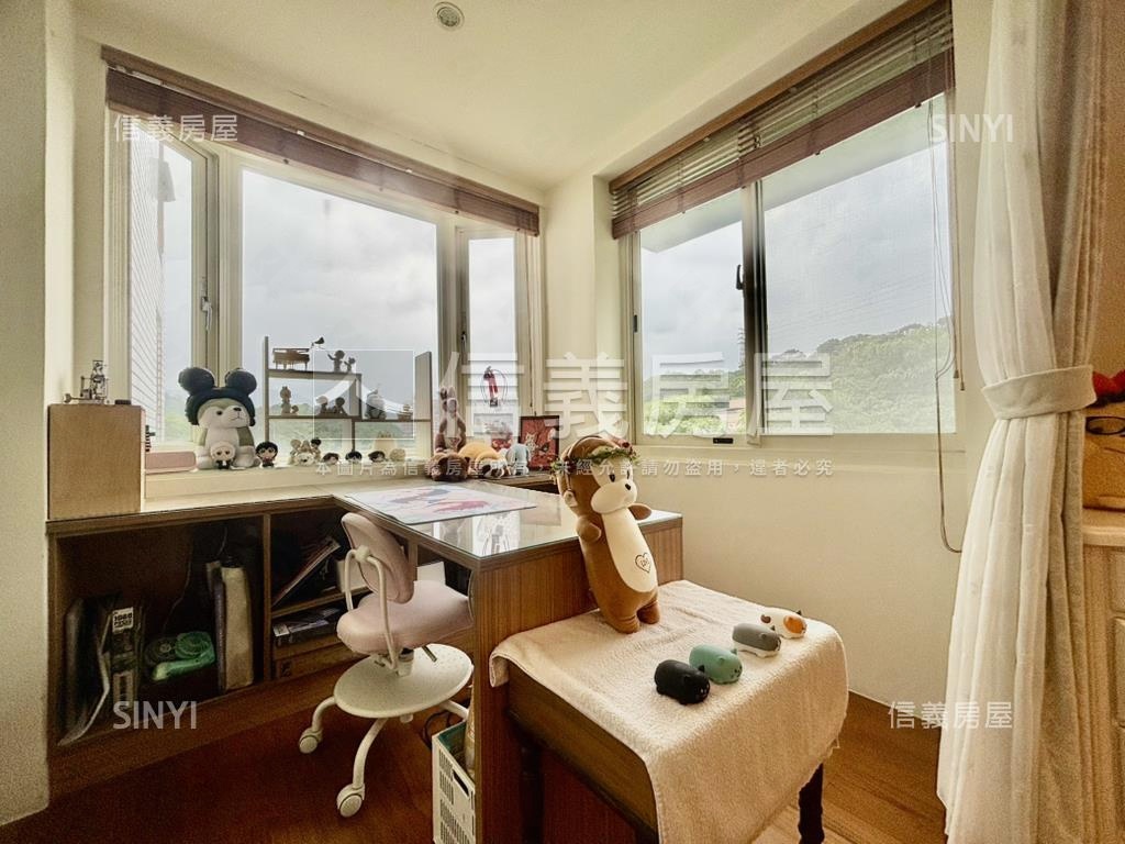 敦南山林捷運景觀時尚美墅房屋室內格局與周邊環境