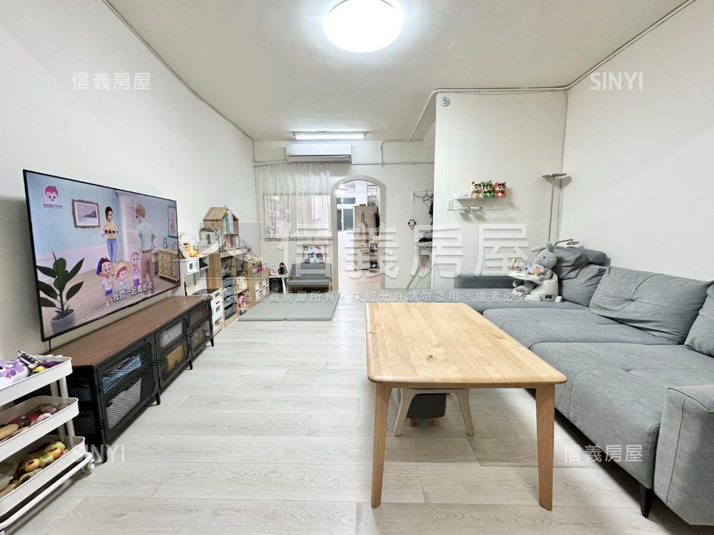 門前方便停車。靜巷美宅房屋室內格局與周邊環境