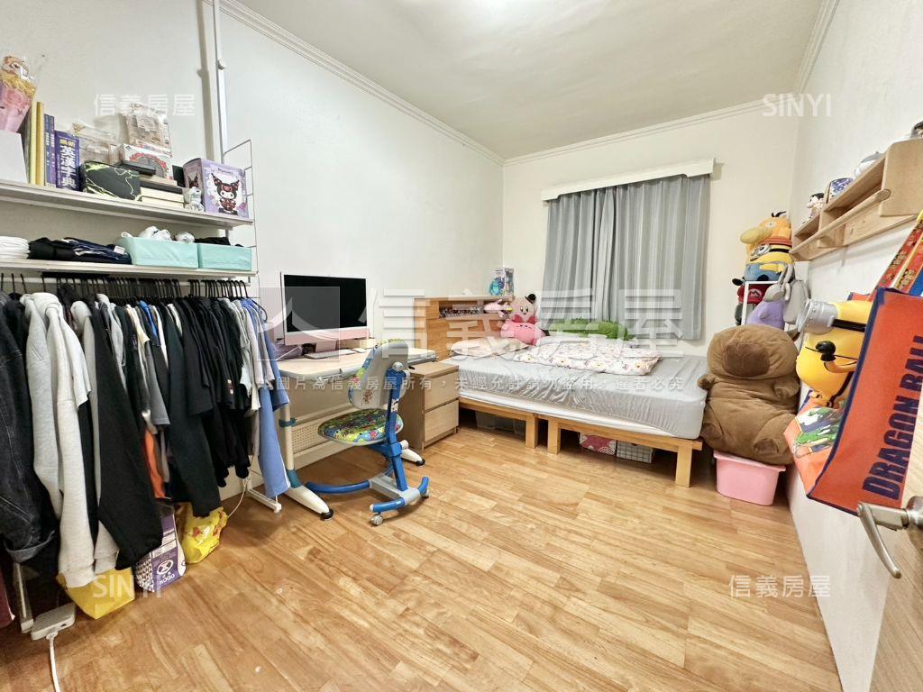 門前方便停車。靜巷美宅房屋室內格局與周邊環境