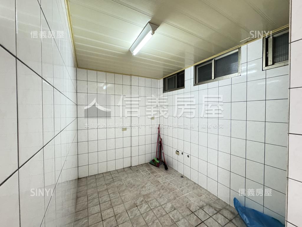 ８米巷．一樓面寬住辦店房屋室內格局與周邊環境