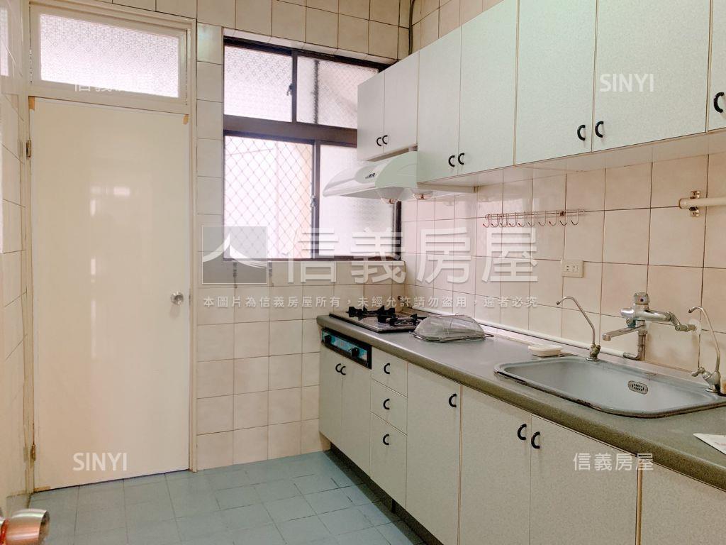 麗山稀有方正‧美寓居房屋室內格局與周邊環境