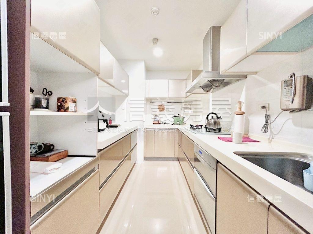 百達艷麗草悟道裝潢雙平車房屋室內格局與周邊環境