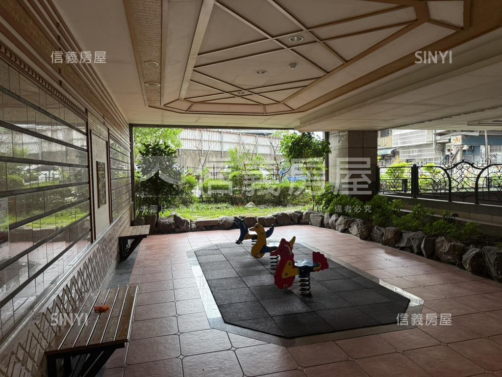 大器邊間海德堡附車位房屋室內格局與周邊環境