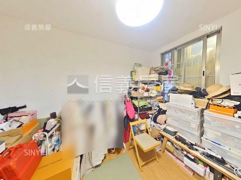 專任捷運漂亮超值邊間一樓房屋室內格局與周邊環境