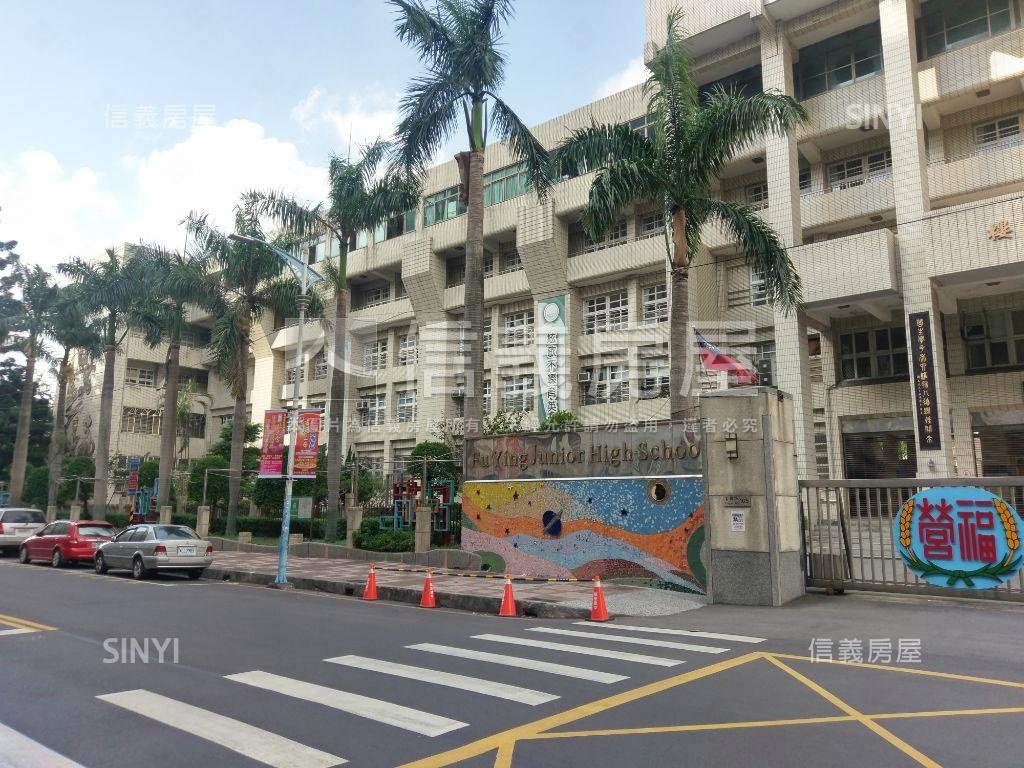 專任捷運漂亮超值邊間一樓房屋室內格局與周邊環境