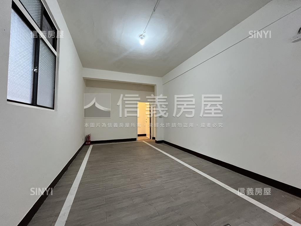 近新台五路麥當勞後店面房屋室內格局與周邊環境