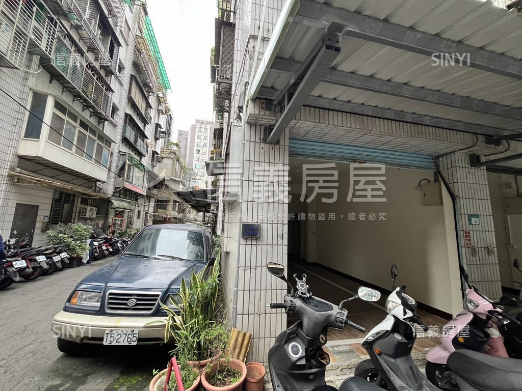 近新台五路麥當勞後店面房屋室內格局與周邊環境