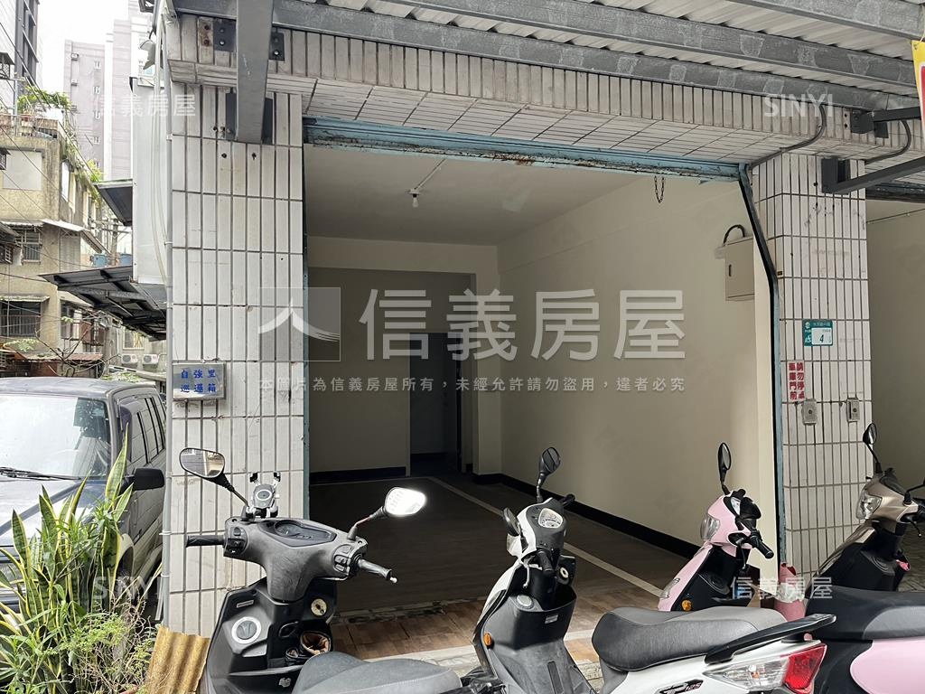 近新台五路麥當勞後店面房屋室內格局與周邊環境