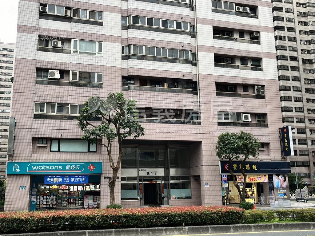 近新台五路麥當勞後店面房屋室內格局與周邊環境