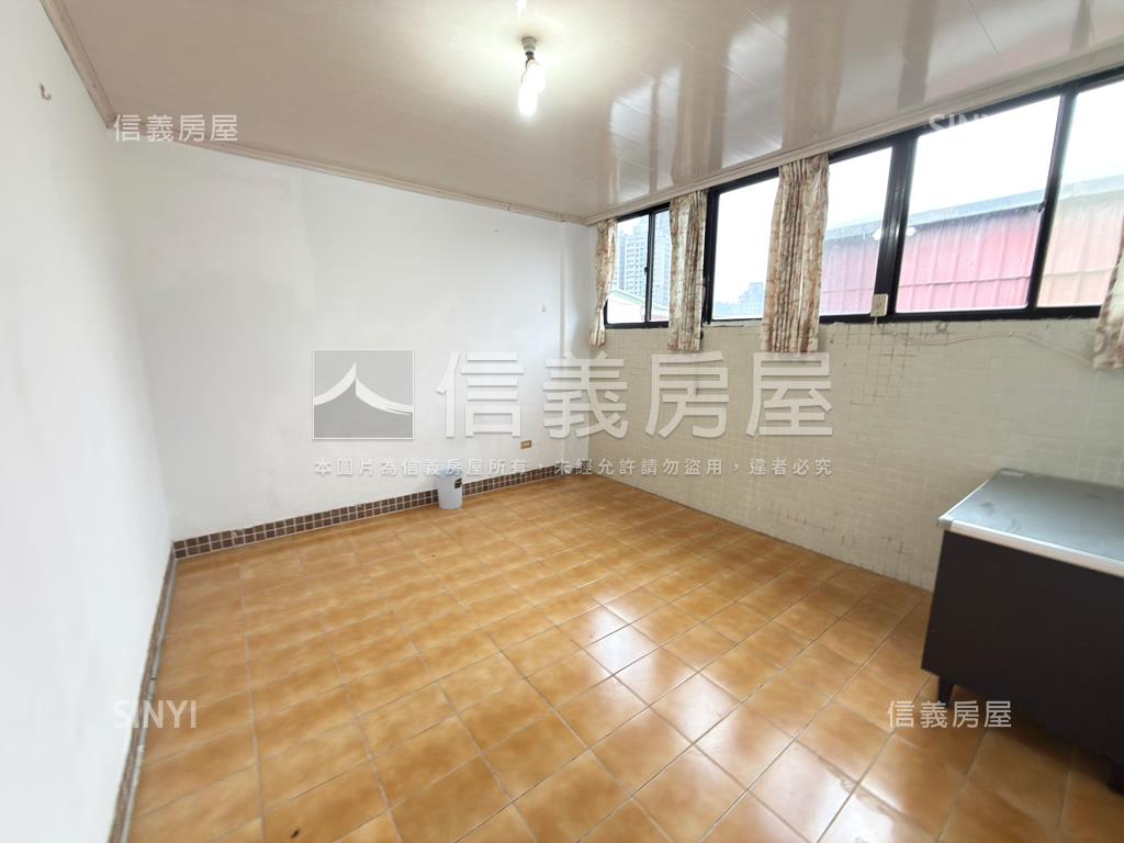 國光新村魔術空間房屋室內格局與周邊環境