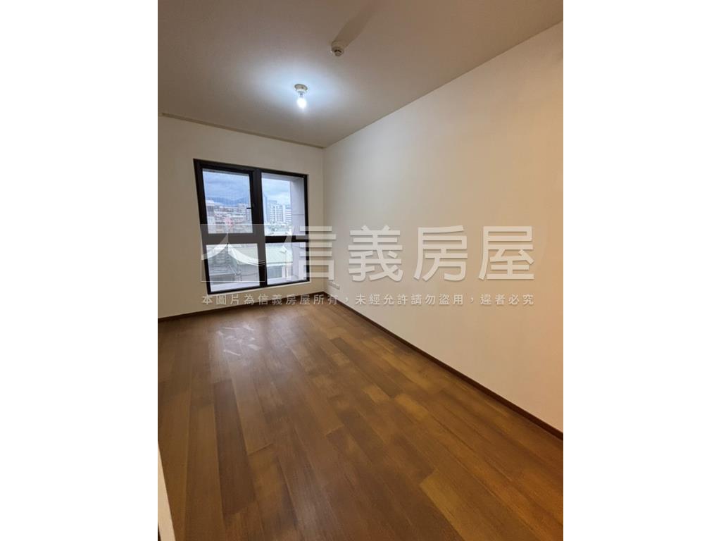 德運官鼎三房車位美屋房屋室內格局與周邊環境