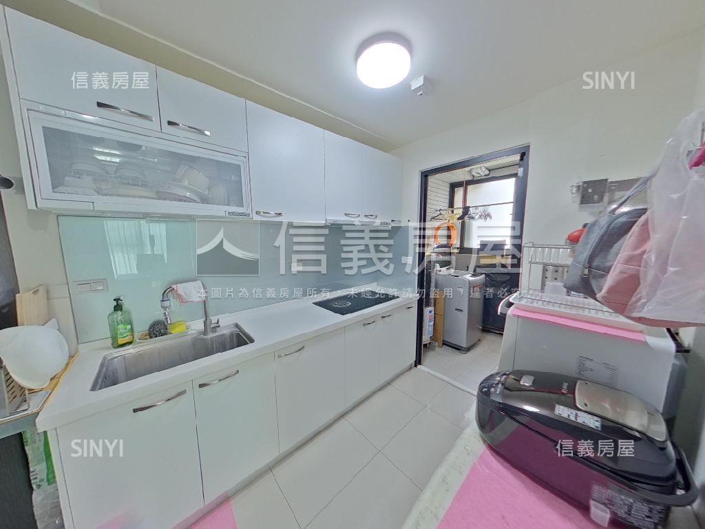 ○近和美高中三房房屋室內格局與周邊環境