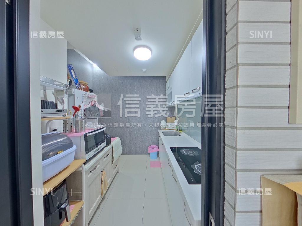 ○近和美高中三房房屋室內格局與周邊環境