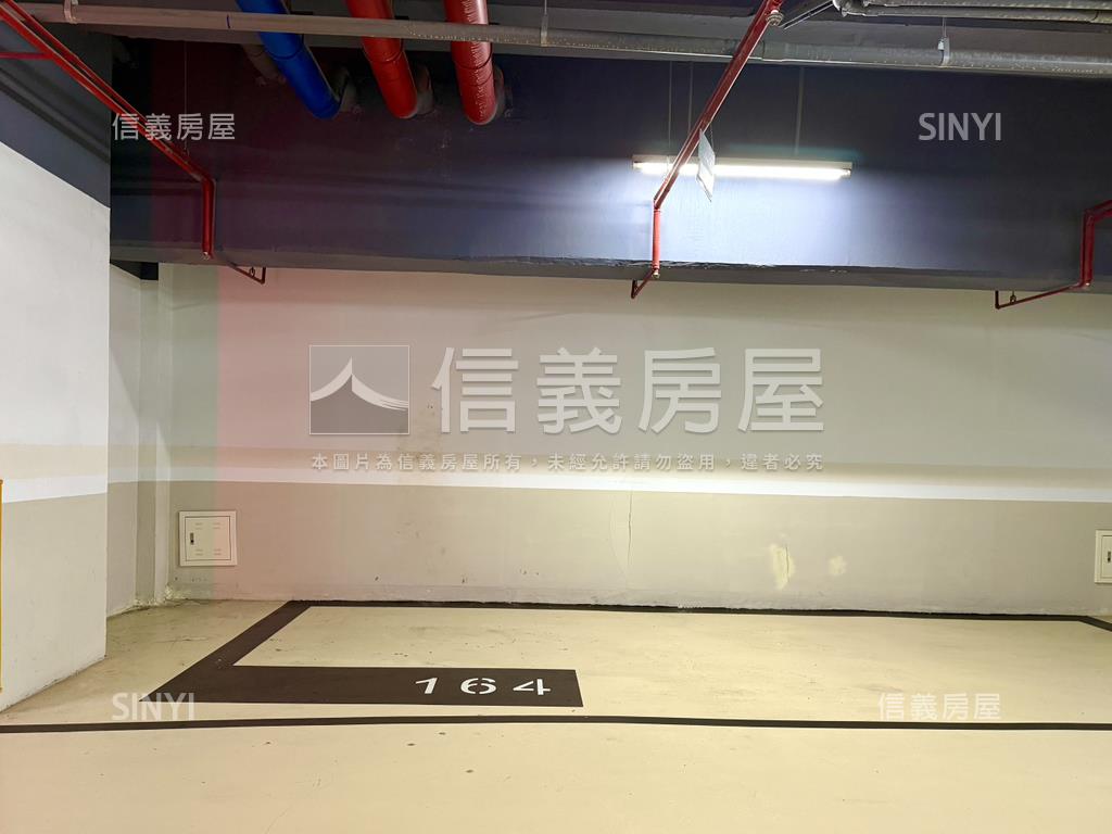 佳展兩房平車房屋室內格局與周邊環境