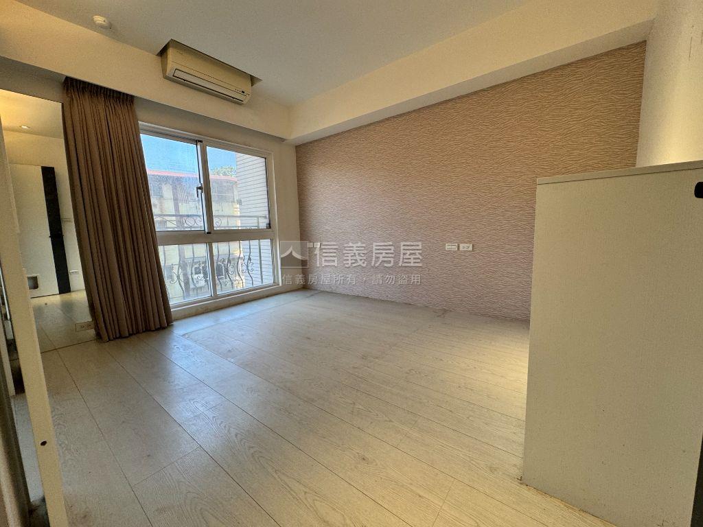 涵仰高雅兩房車位房屋室內格局與周邊環境
