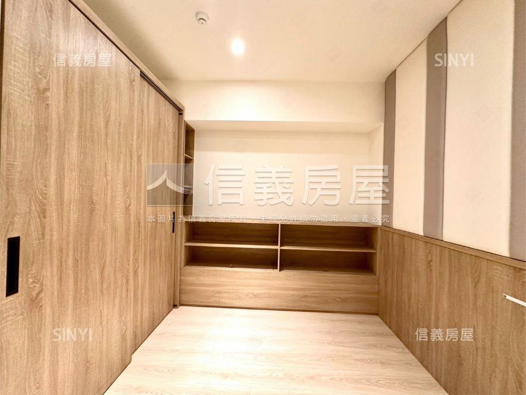 電梯兩房車位家傳之巔峰房屋室內格局與周邊環境