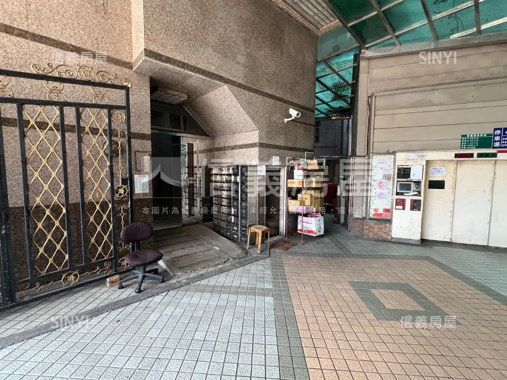 空屋台電大樓站旁套房房屋室內格局與周邊環境