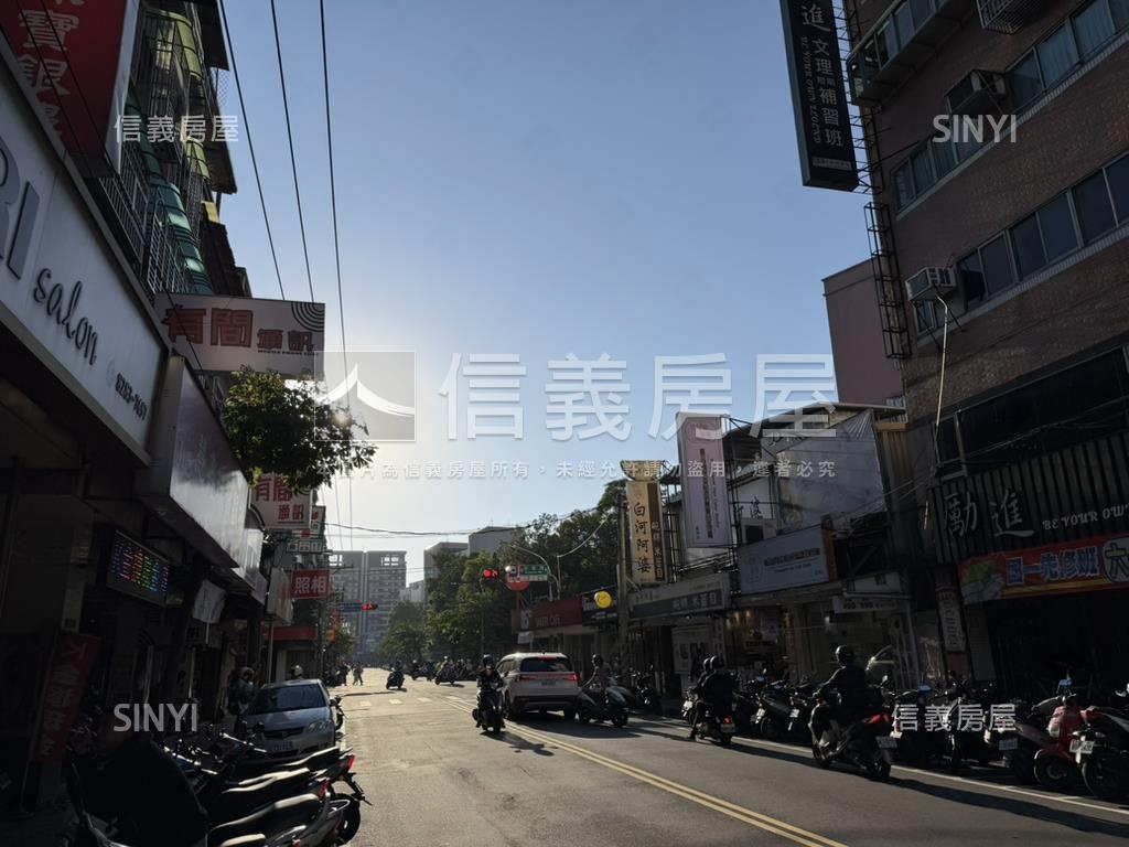 近捷運書香門第文教美寓房屋室內格局與周邊環境