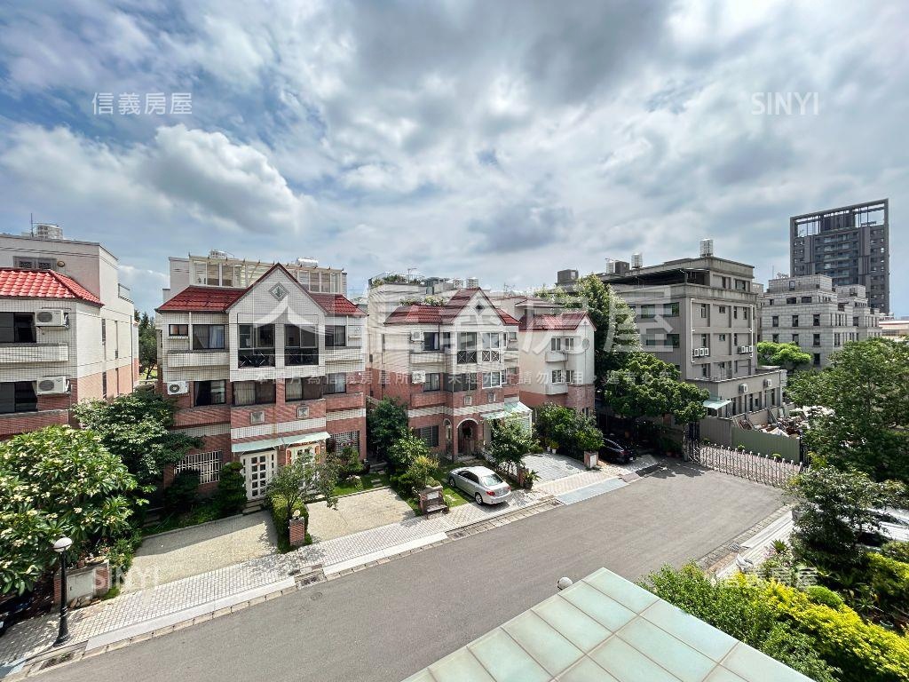 ☆國泰☆稀有雙併獨棟別墅房屋室內格局與周邊環境