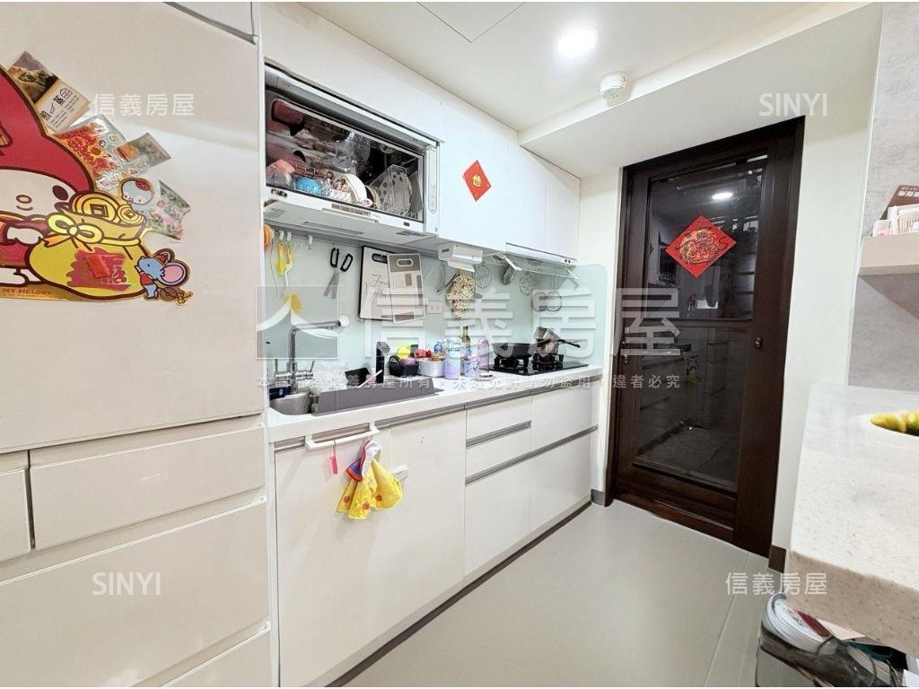 文傑雙綻＊成家好屋房屋室內格局與周邊環境