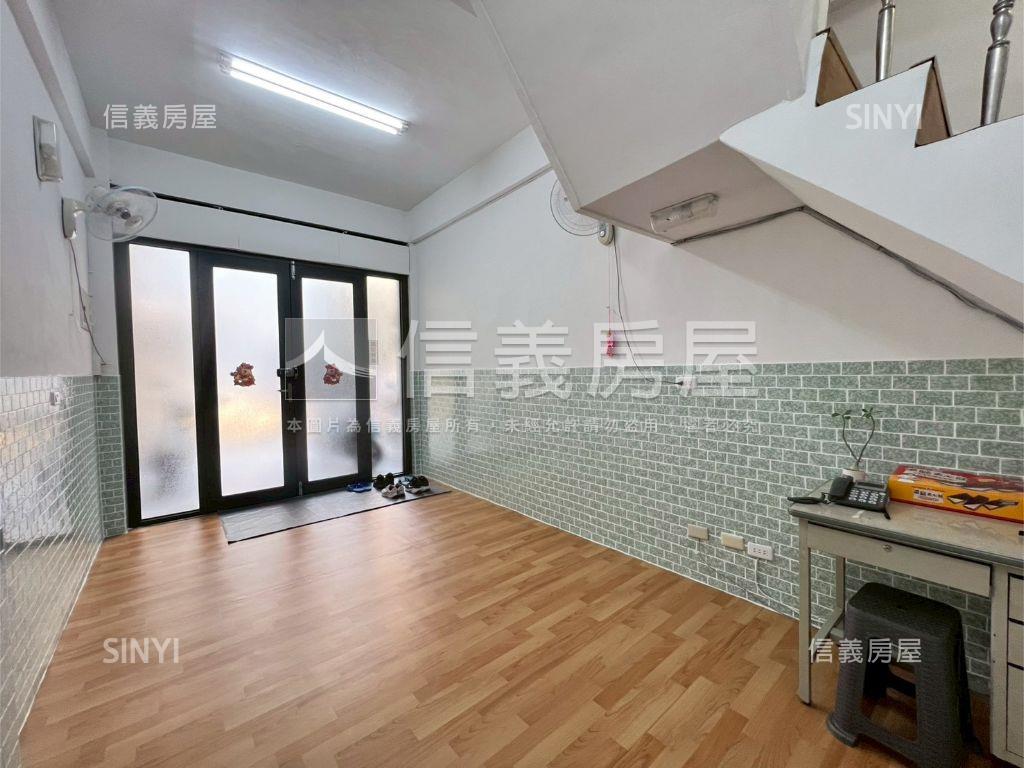 三民市場收租自住美透天房屋室內格局與周邊環境