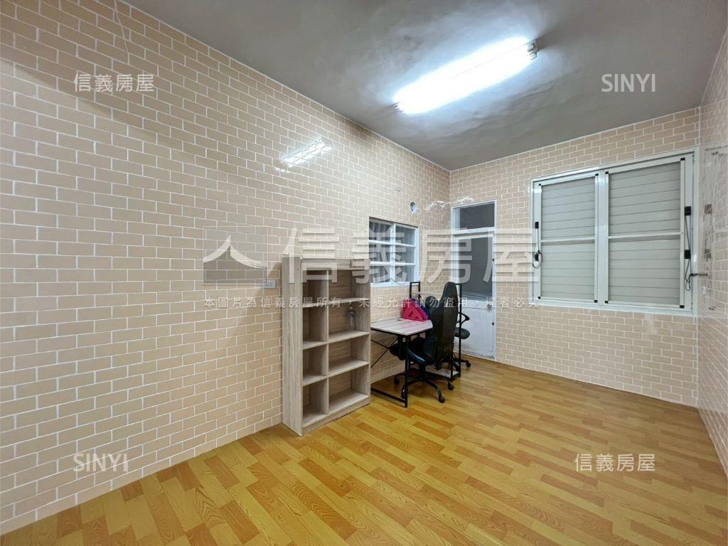 三民市場收租自住美透天房屋室內格局與周邊環境