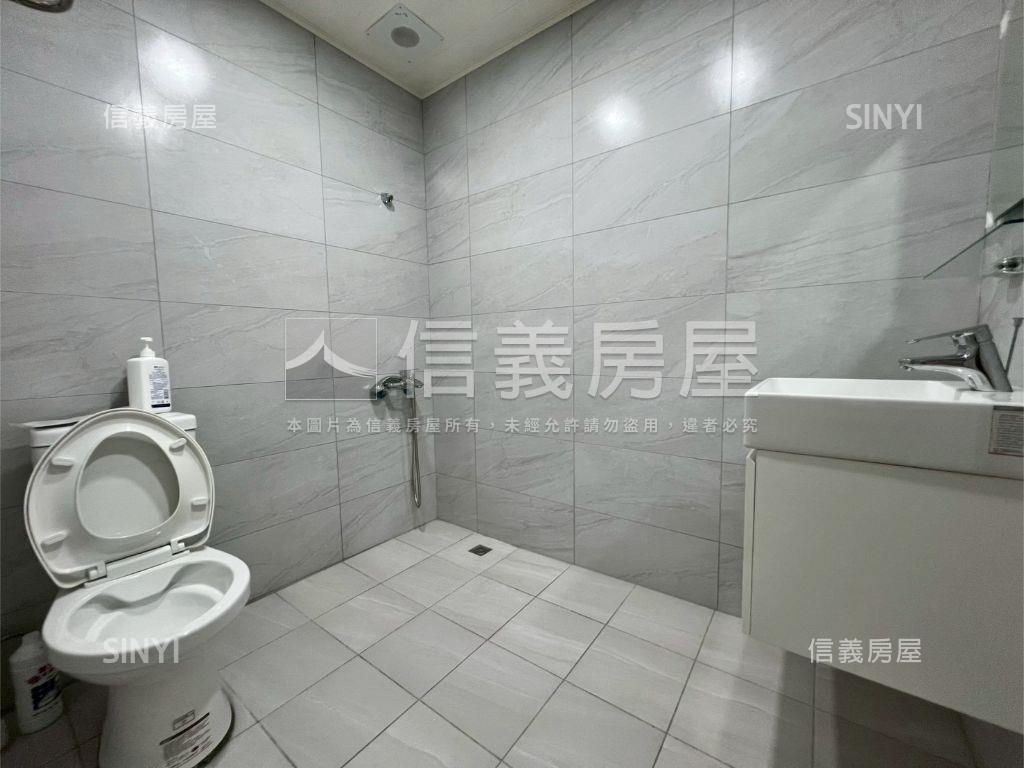 三民市場收租自住美透天房屋室內格局與周邊環境