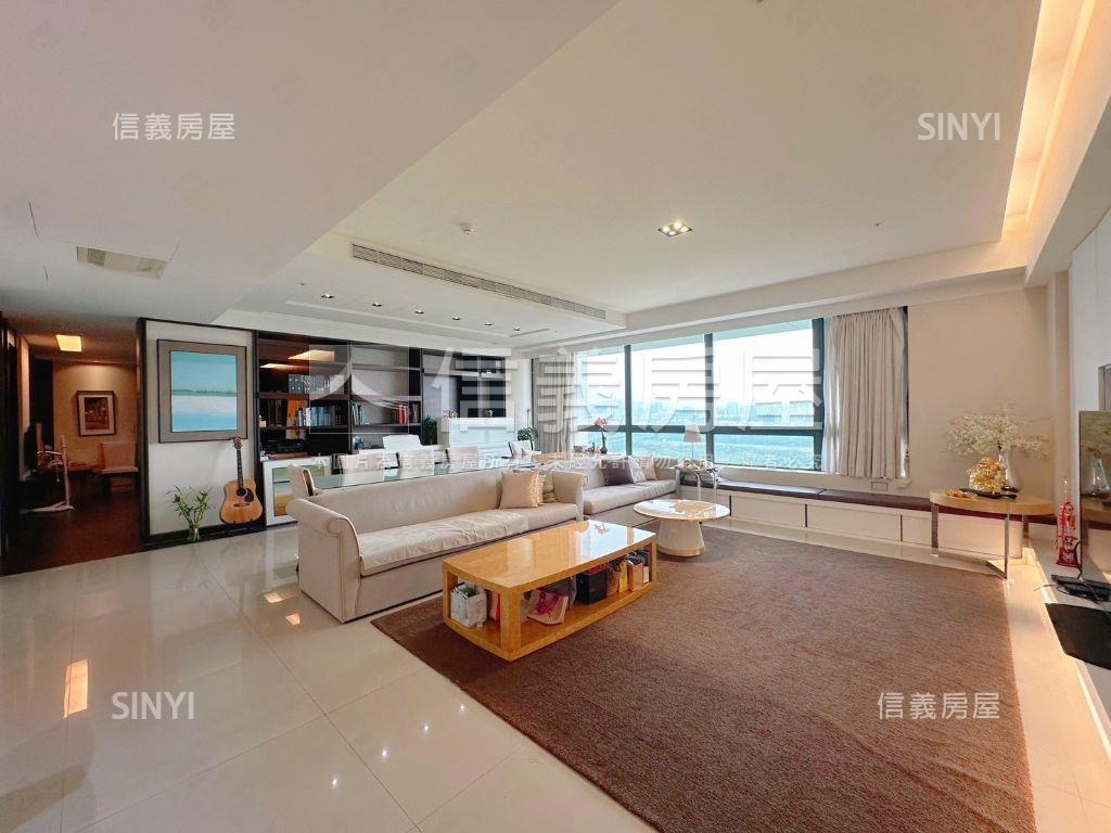 河岸第一排高樓豪邸景觀房屋室內格局與周邊環境