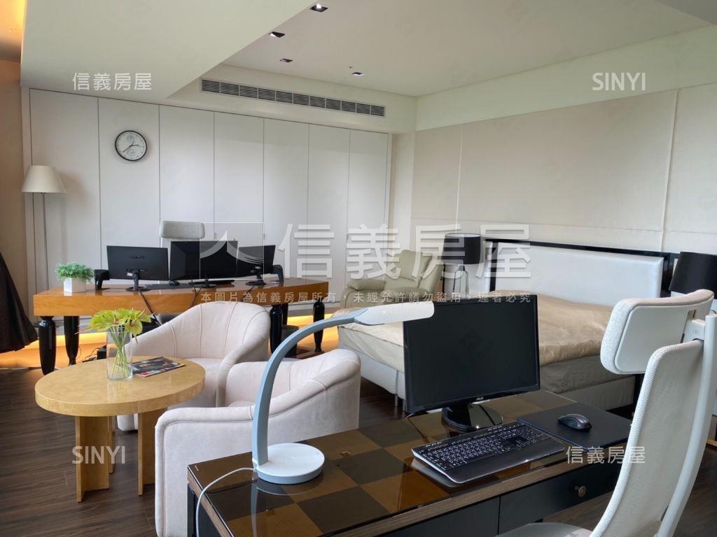 河岸第一排高樓豪邸景觀房屋室內格局與周邊環境