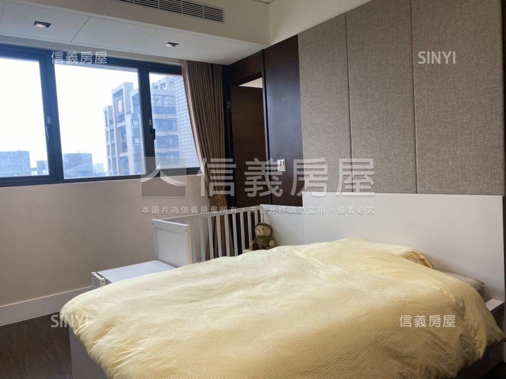 河岸第一排高樓豪邸景觀房屋室內格局與周邊環境