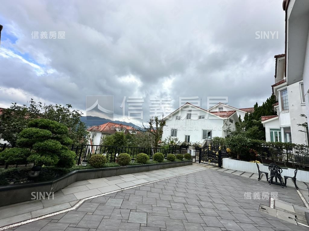 莫內花園庭院別墅房屋室內格局與周邊環境