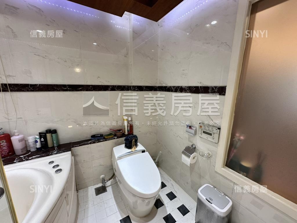 莫內花園庭院別墅房屋室內格局與周邊環境