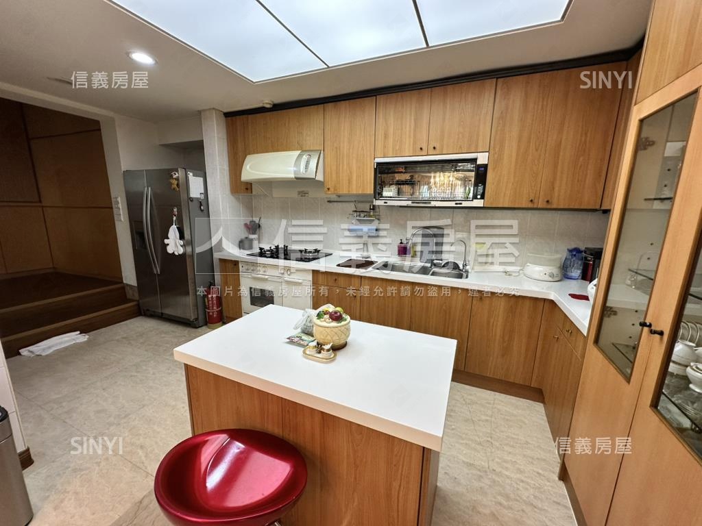 莫內花園庭院別墅房屋室內格局與周邊環境