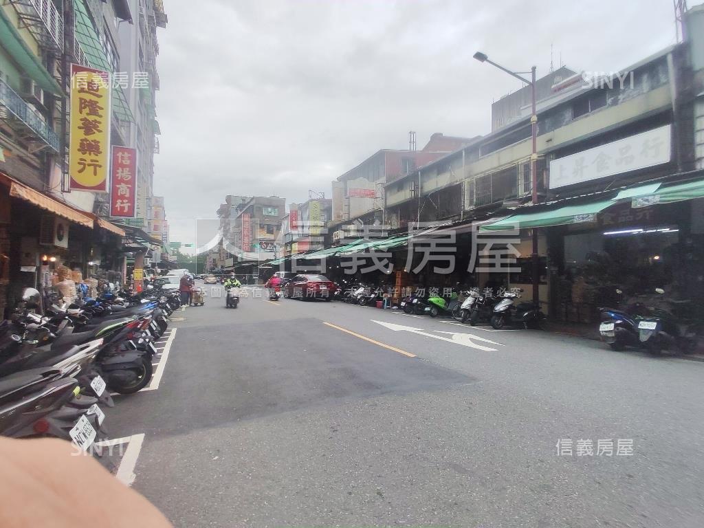 捷運美麗電梯正２房房屋室內格局與周邊環境