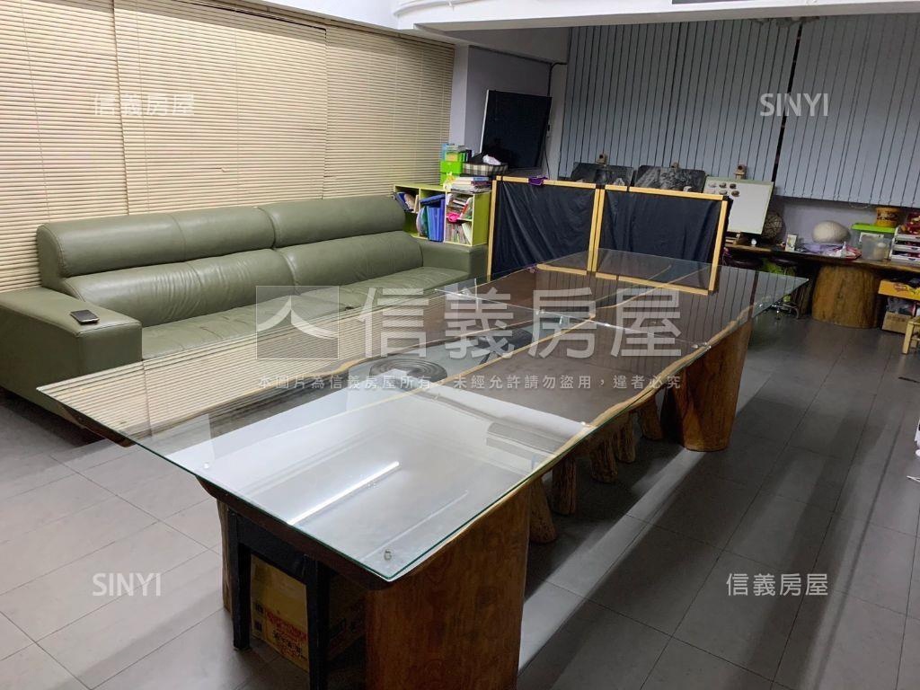 藝文精華地段三房車位房屋室內格局與周邊環境