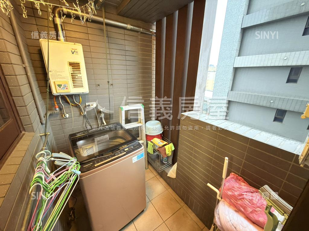 擎天匯兩房車位房屋室內格局與周邊環境