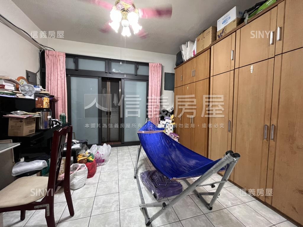中興路大坪數透店房屋室內格局與周邊環境