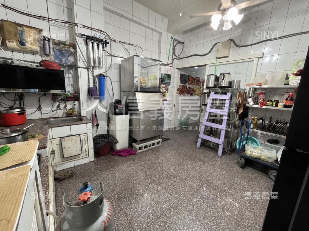 中興路大坪數透店房屋室內格局與周邊環境