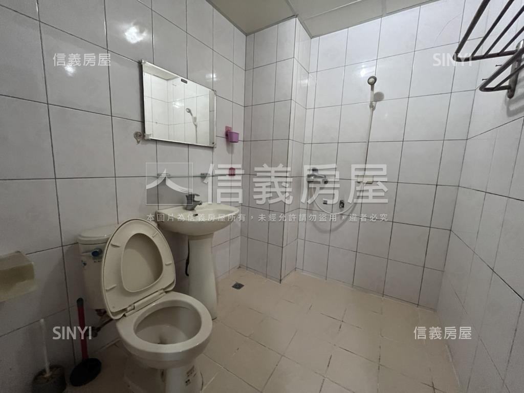 中興路大坪數透店房屋室內格局與周邊環境