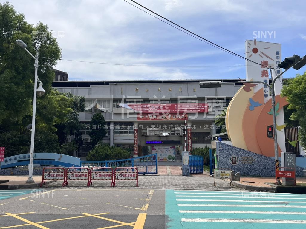 中興路大坪數透店房屋室內格局與周邊環境