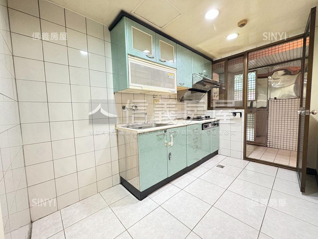 首選！明華園亮麗３房房屋室內格局與周邊環境