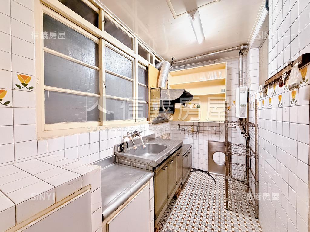 萬安邊間三房２樓房屋室內格局與周邊環境