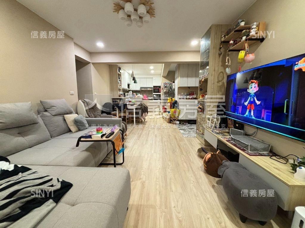 獨家。邊間方正時尚美２樓房屋室內格局與周邊環境