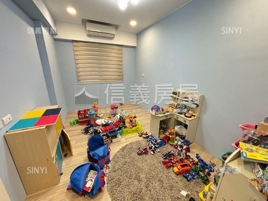 獨家。邊間方正時尚美２樓房屋室內格局與周邊環境