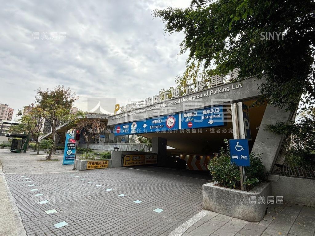 獨家。邊間方正時尚美２樓房屋室內格局與周邊環境