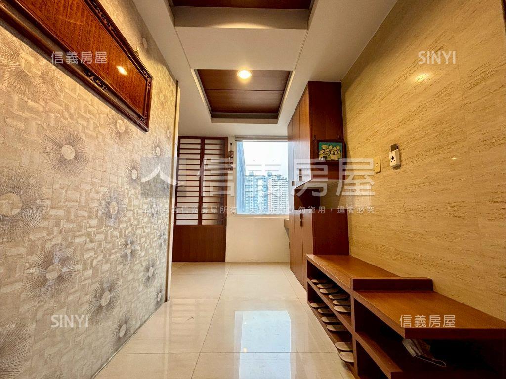 天籟美術帝王戶三房雙平車房屋室內格局與周邊環境