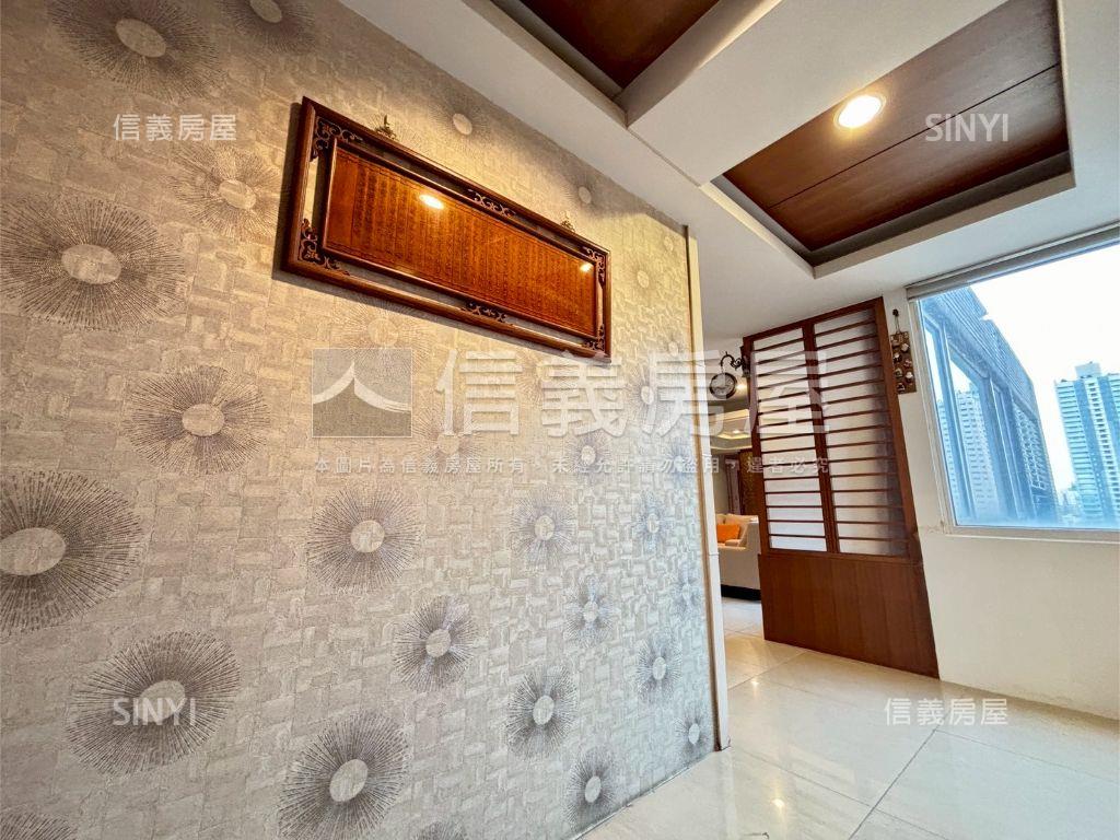 天籟美術帝王戶三房雙平車房屋室內格局與周邊環境