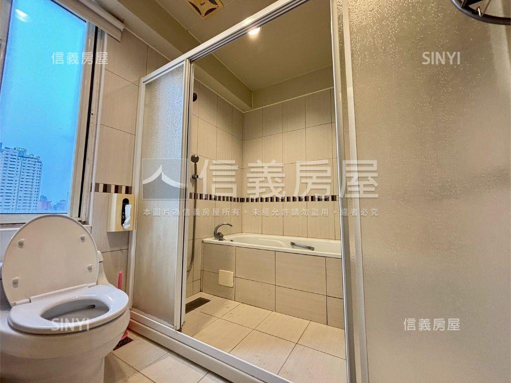 天籟美術帝王戶三房雙平車房屋室內格局與周邊環境