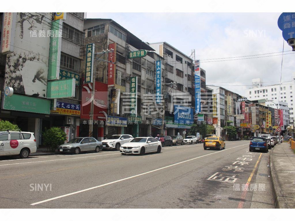 正逢甲路賺錢店面房屋室內格局與周邊環境